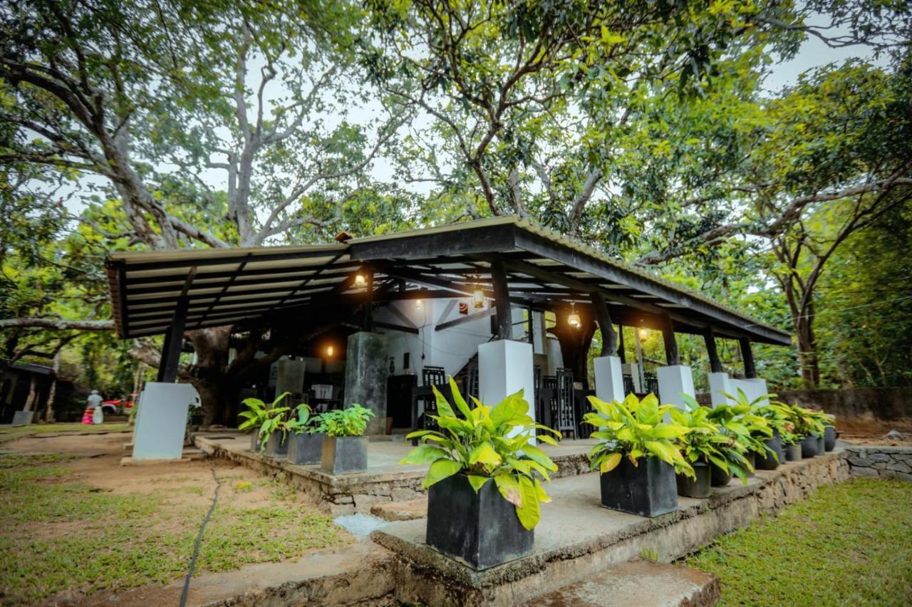 Hotel Sigiriya Kele Extérieur photo